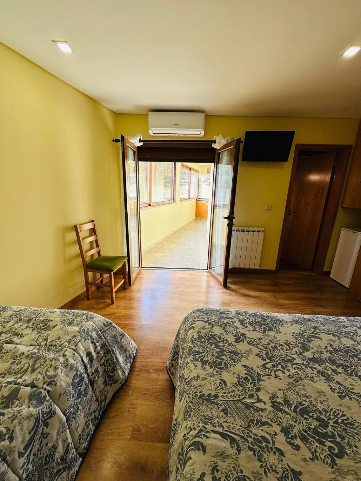 Residencia Iris Hotel Geres Exterior photo